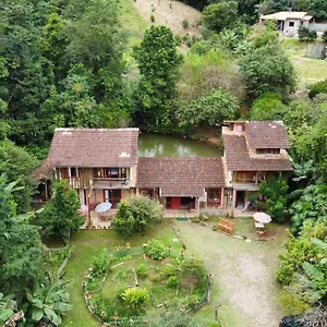 https://quinta-da-gavea-hospedaria-e-quintal-criativo.santa-catarina-brasil.com